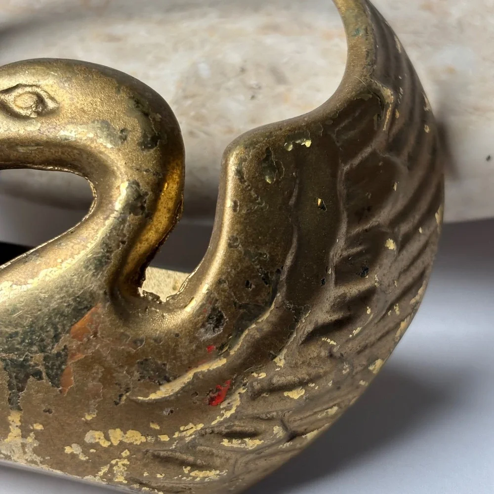 Brass Swan Wall Hook OS Gold Vintage Hollywood Regency Bird Decor